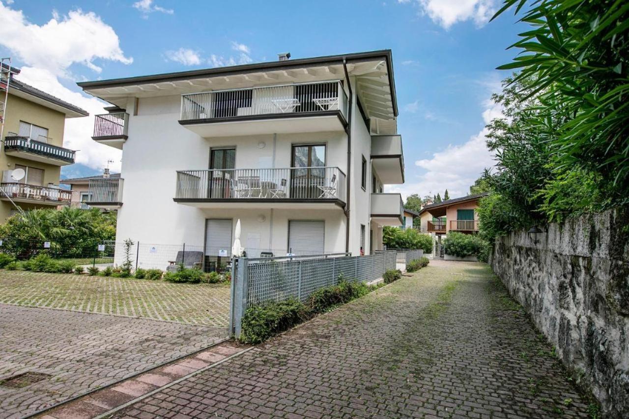 Appartamenti Lago Blu Riva del Garda Exteriör bild